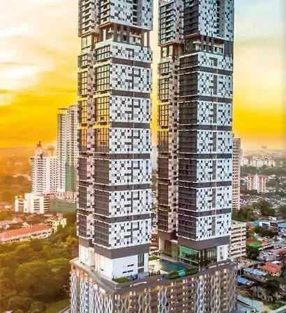 Newly Furnished Wifi 5Pax Homestay @ Setia Sky 88 By Micasa Homestay Johor Bahru Exterior photo