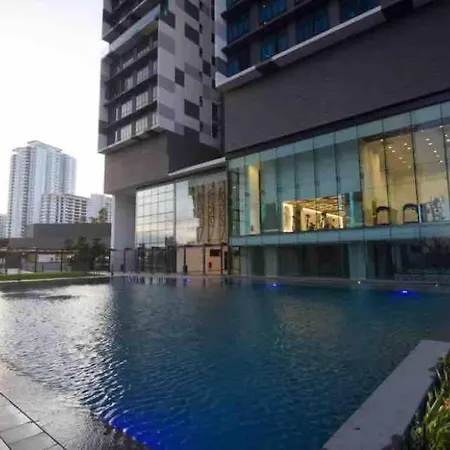 Newly Furnished Wifi 5Pax Homestay @ Setia Sky 88 By Micasa Homestay Johor Bahru Exterior photo