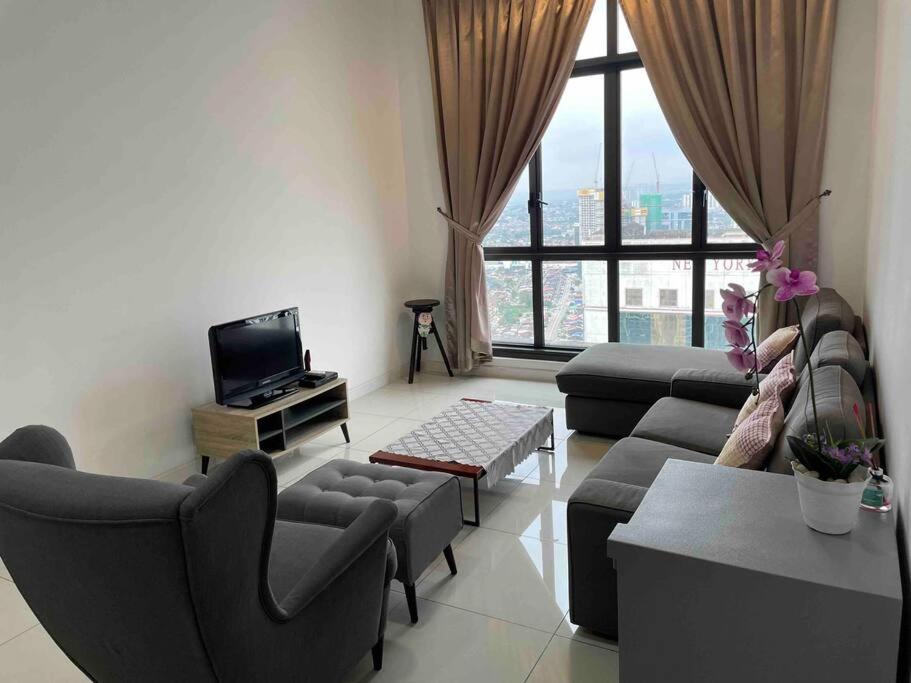 Apartment Newly Furnished Wifi 5pax @ Setia Sky 88 By Micasa *